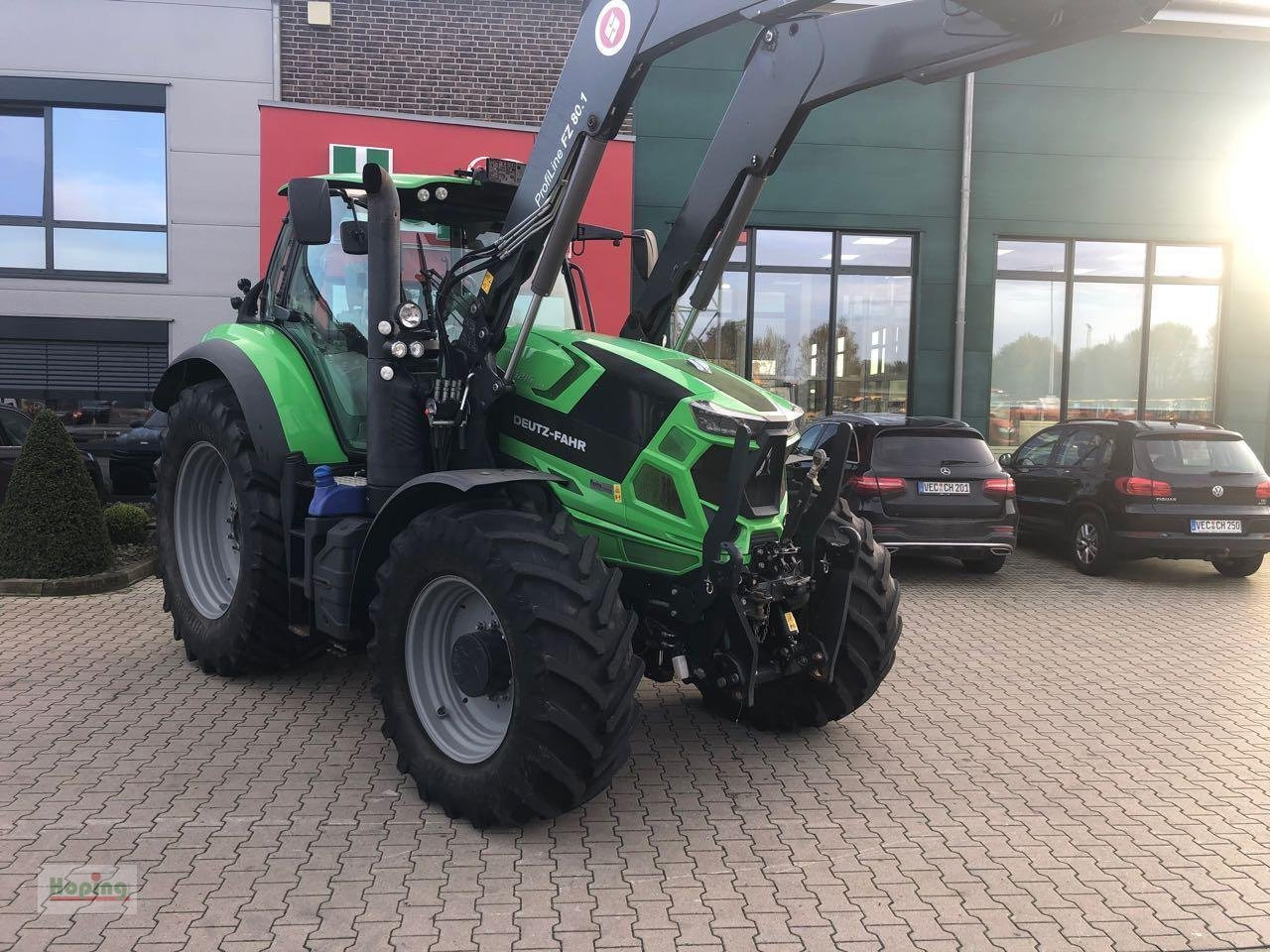 Deutz-Fahr 6215 Agrotron TTV - Tracteur agricole: photos 2 Deutz-Fahr 6215 Agrotron TTV - Tracteur agricole: photos 2