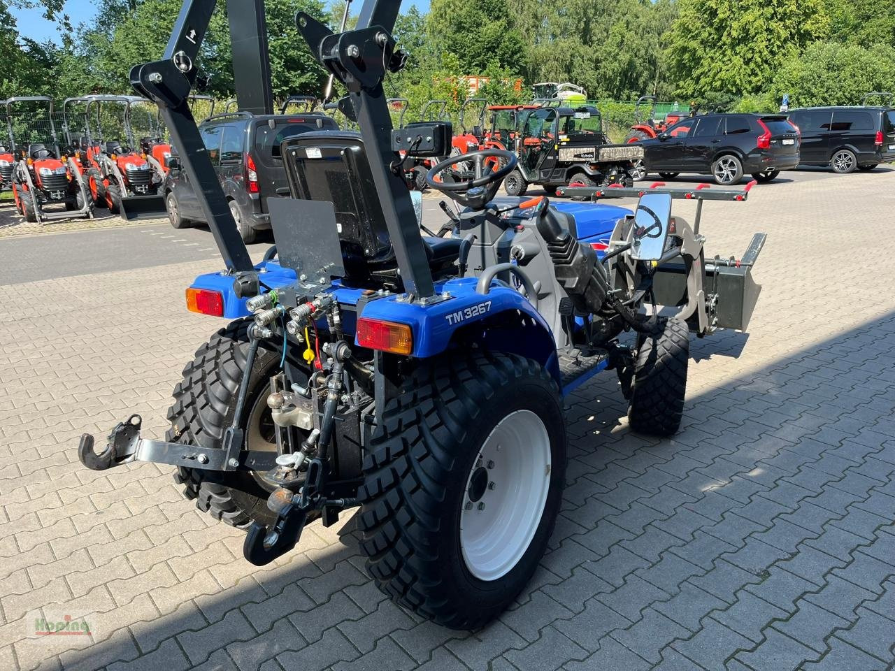 Iseki TM3267 AL - Tracteur communal: photos 3 Iseki TM3267 AL - Tracteur communal: photos 3