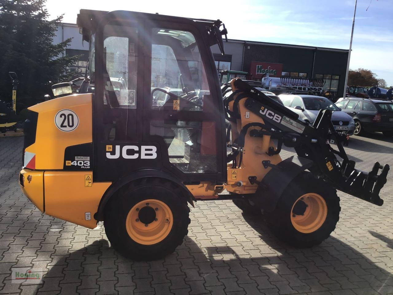 JCB 403 PLUS - Valet de ferme: photos 4 JCB 403 PLUS - Valet de ferme: photos 4