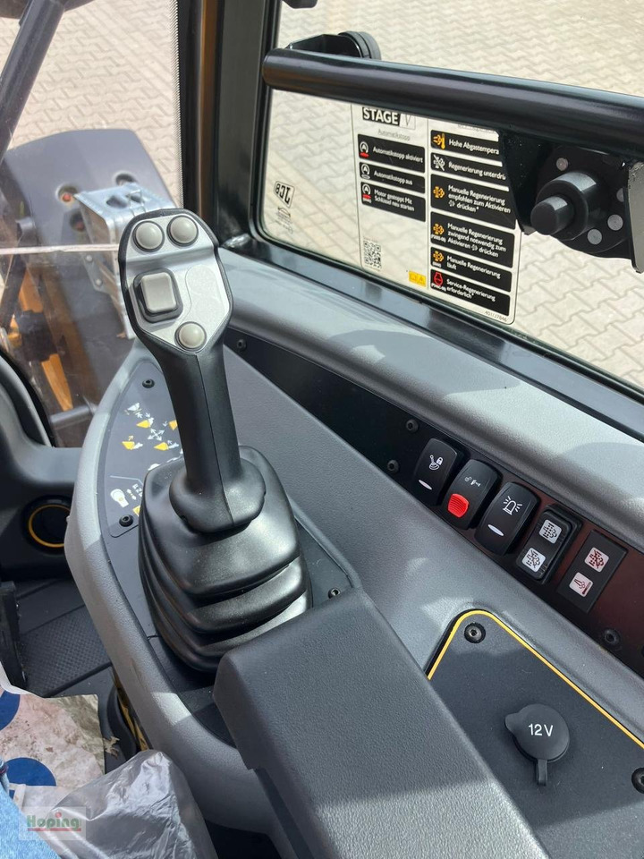 JCB 409 - Chargeuse sur pneus: photos 4 JCB 409 - Chargeuse sur pneus: photos 4
