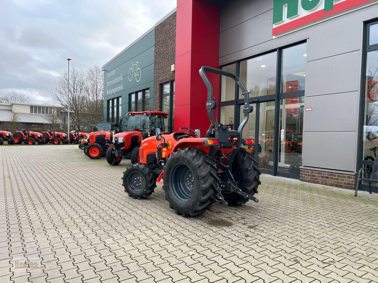 Kubota L1-382 DW - Tracteur communal: photos 3 Kubota L1-382 DW - Tracteur communal: photos 3