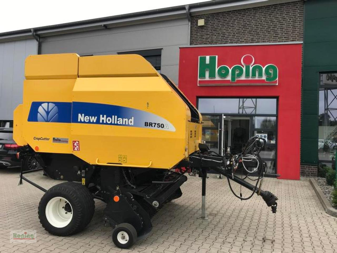 Presse à balles rondes New Holland BR 750A: photos 1