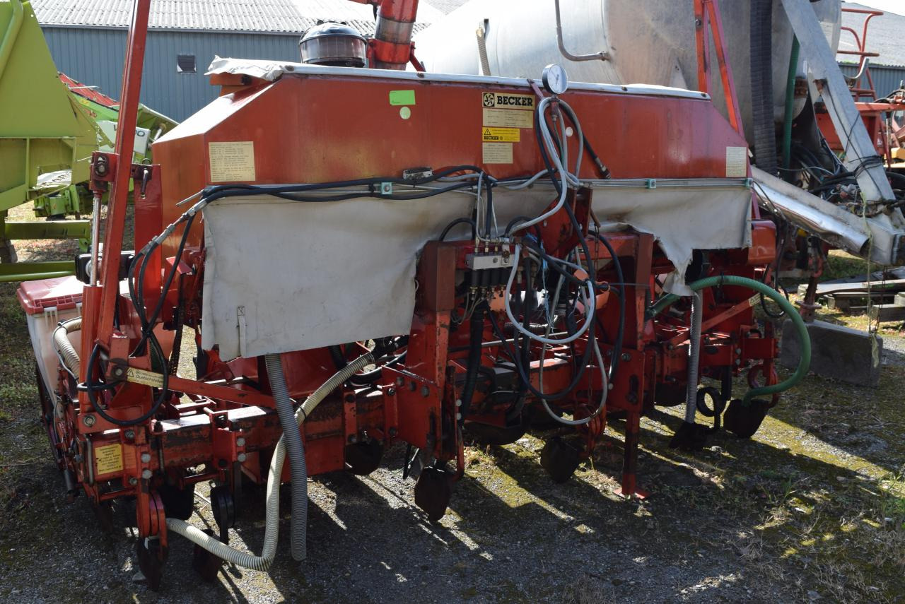Becker Aeromat T6Z - Semoir monograine: photos 1 Becker Aeromat T6Z - Semoir monograine: photos 1