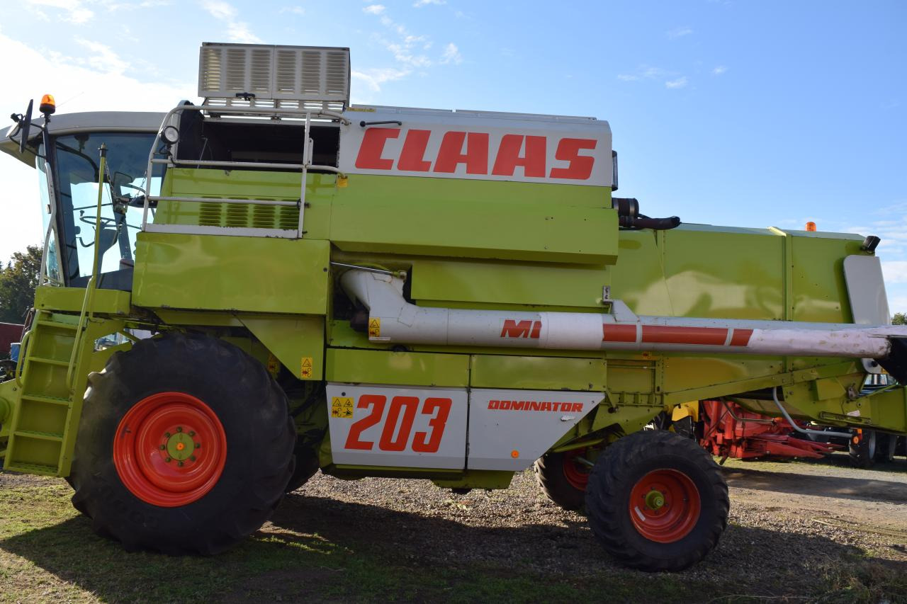 CLAAS Dominator 203 Mega - Moissonneuse-batteuse: photos 4 CLAAS Dominator 203 Mega - Moissonneuse-batteuse: photos 4