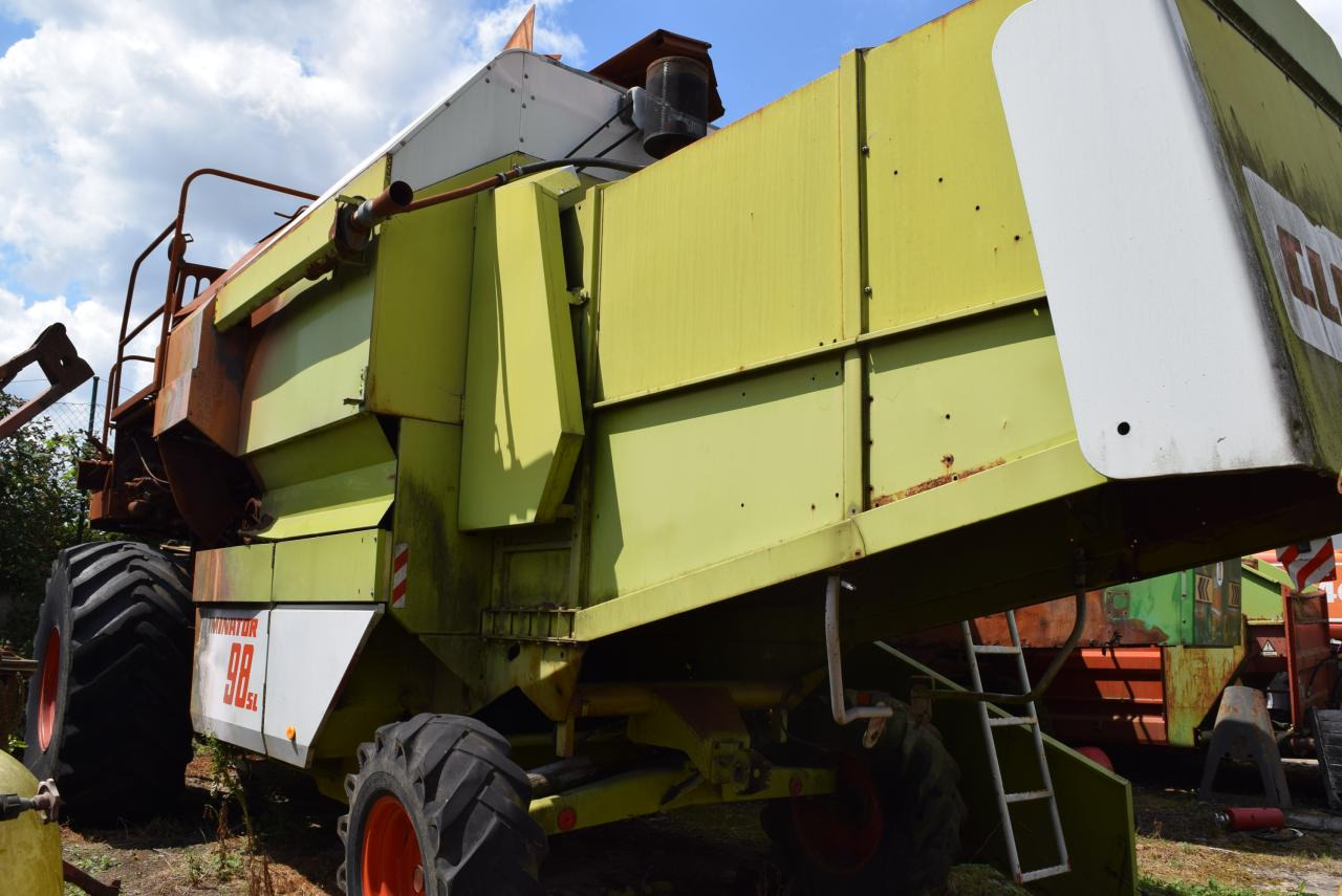 CLAAS Dominator 98 + Senator *zur Teileverwertung* - Moissonneuse-batteuse: photos 2 CLAAS Dominator 98 + Senator *zur Teileverwertung* - Moissonneuse-batteuse: photos 2