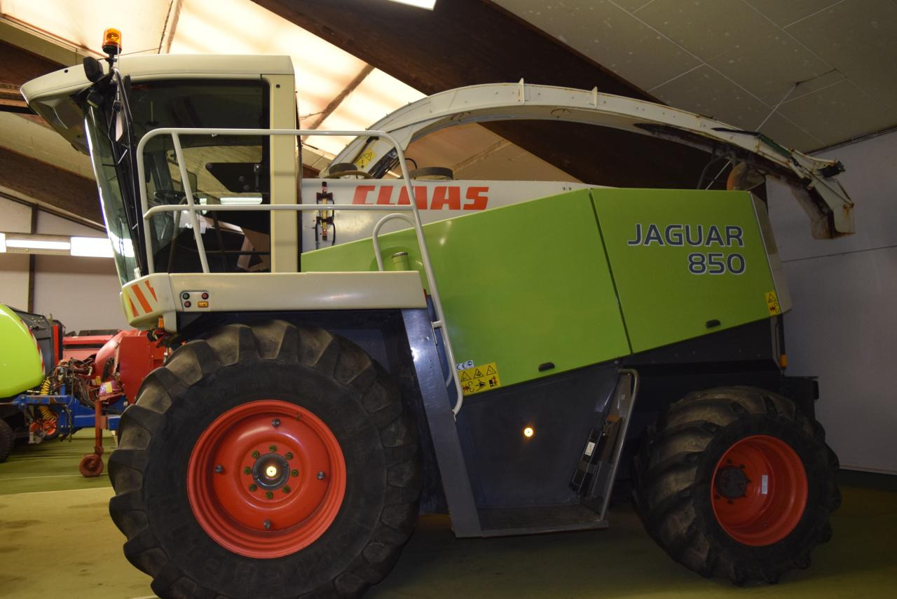 CLAAS Jaguar 850 - Ensileuse: photos 1 CLAAS Jaguar 850 - Ensileuse: photos 1