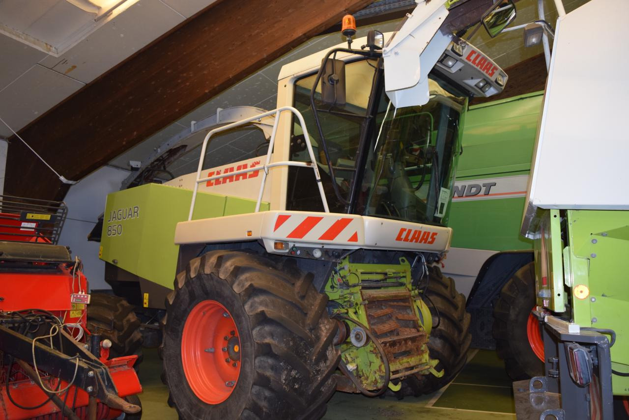 CLAAS Jaguar 850 - Ensileuse: photos 4 CLAAS Jaguar 850 - Ensileuse: photos 4