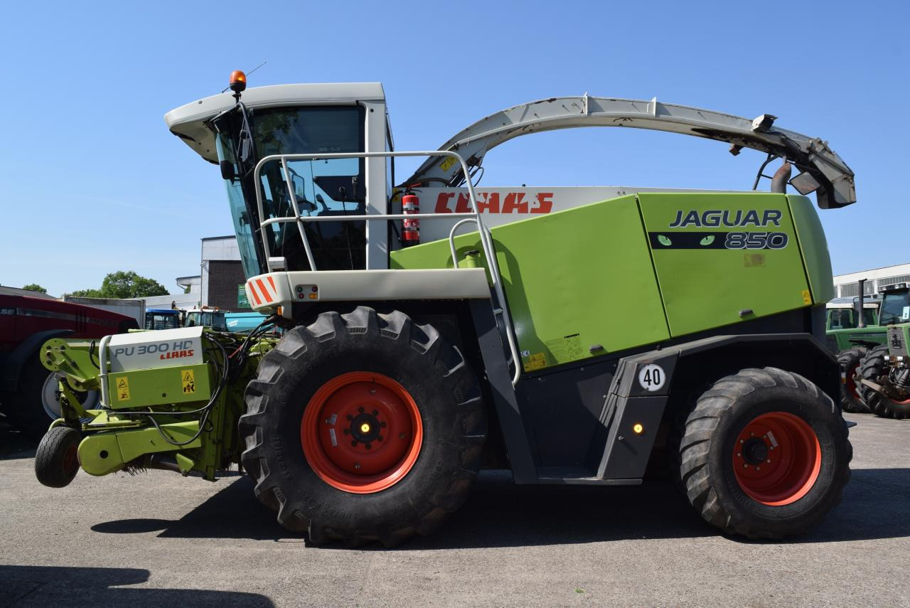 CLAAS Jaguar 850 Speedstar - Ensileuse: photos 1 CLAAS Jaguar 850 Speedstar - Ensileuse: photos 1