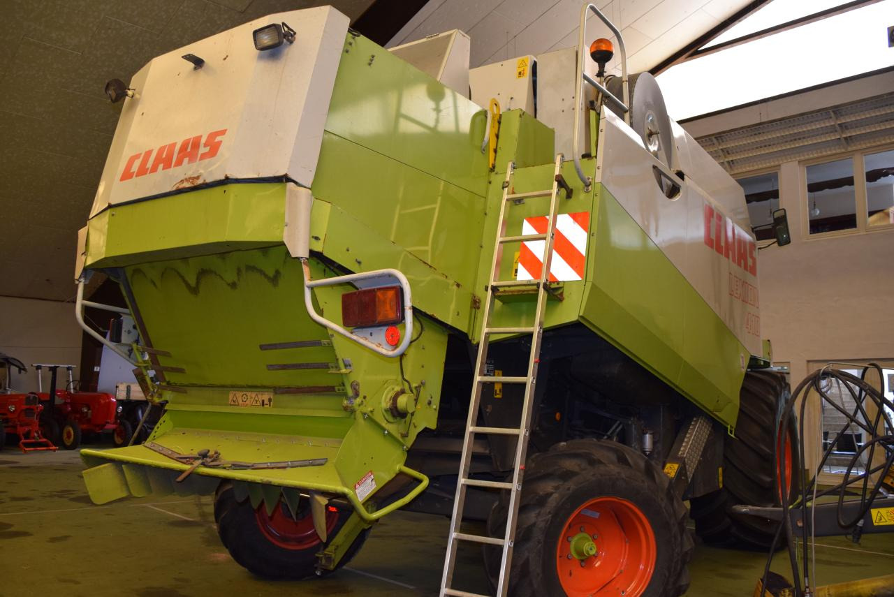 CLAAS Lexion 410 - Moissonneuse-batteuse: photos 5 CLAAS Lexion 410 - Moissonneuse-batteuse: photos 5