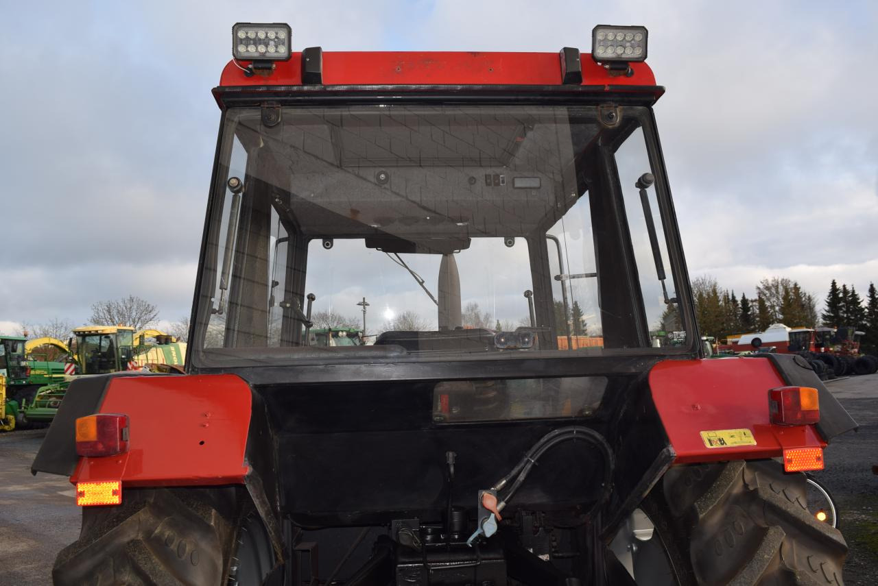 Case-IH 840 A/S - Tracteur agricole: photos 4 Case-IH 840 A/S - Tracteur agricole: photos 4