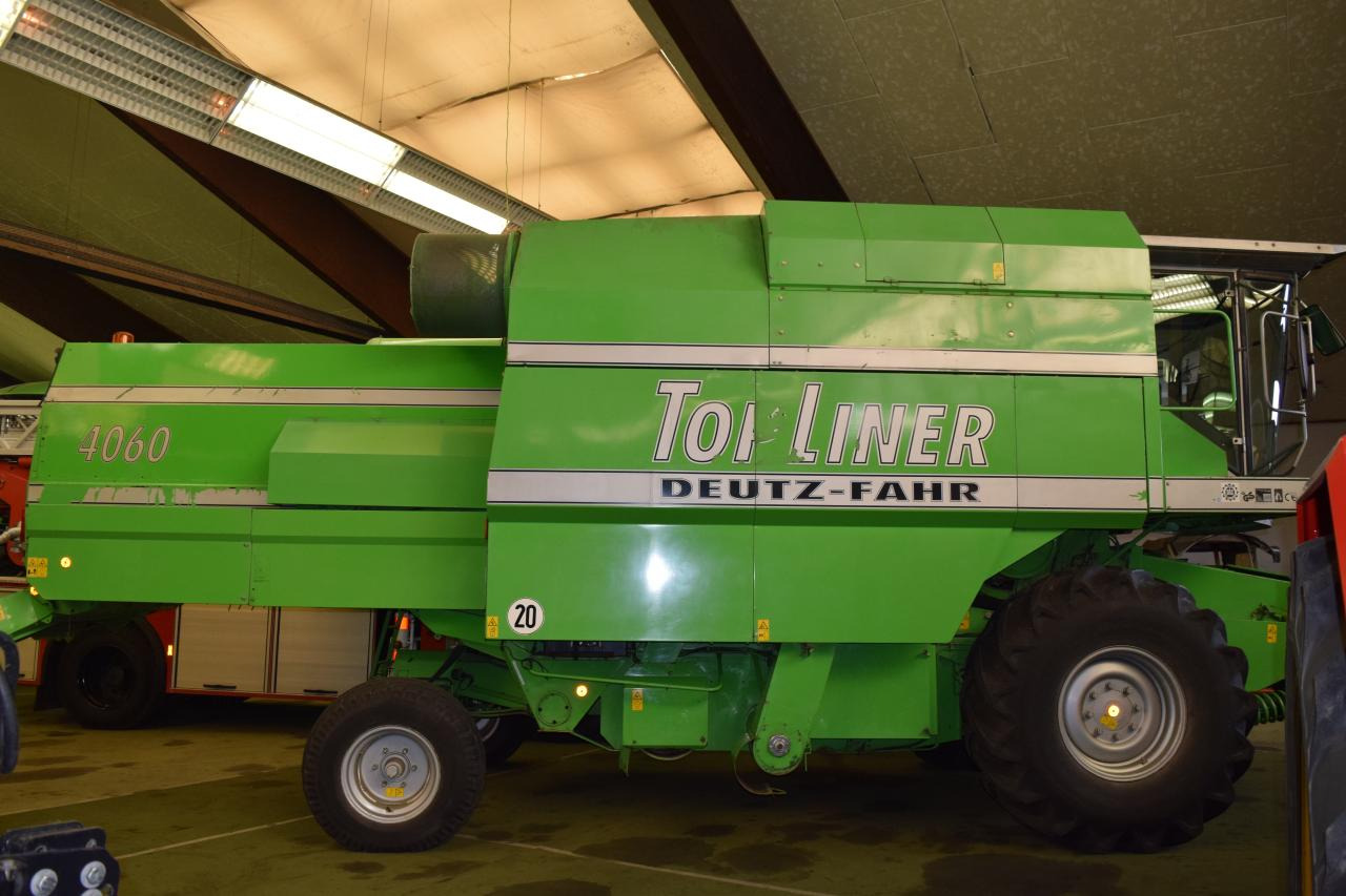 Deutz-Fahr 4060 TopL. - Moissonneuse-batteuse: photos 1 Deutz-Fahr 4060 TopL. - Moissonneuse-batteuse: photos 1