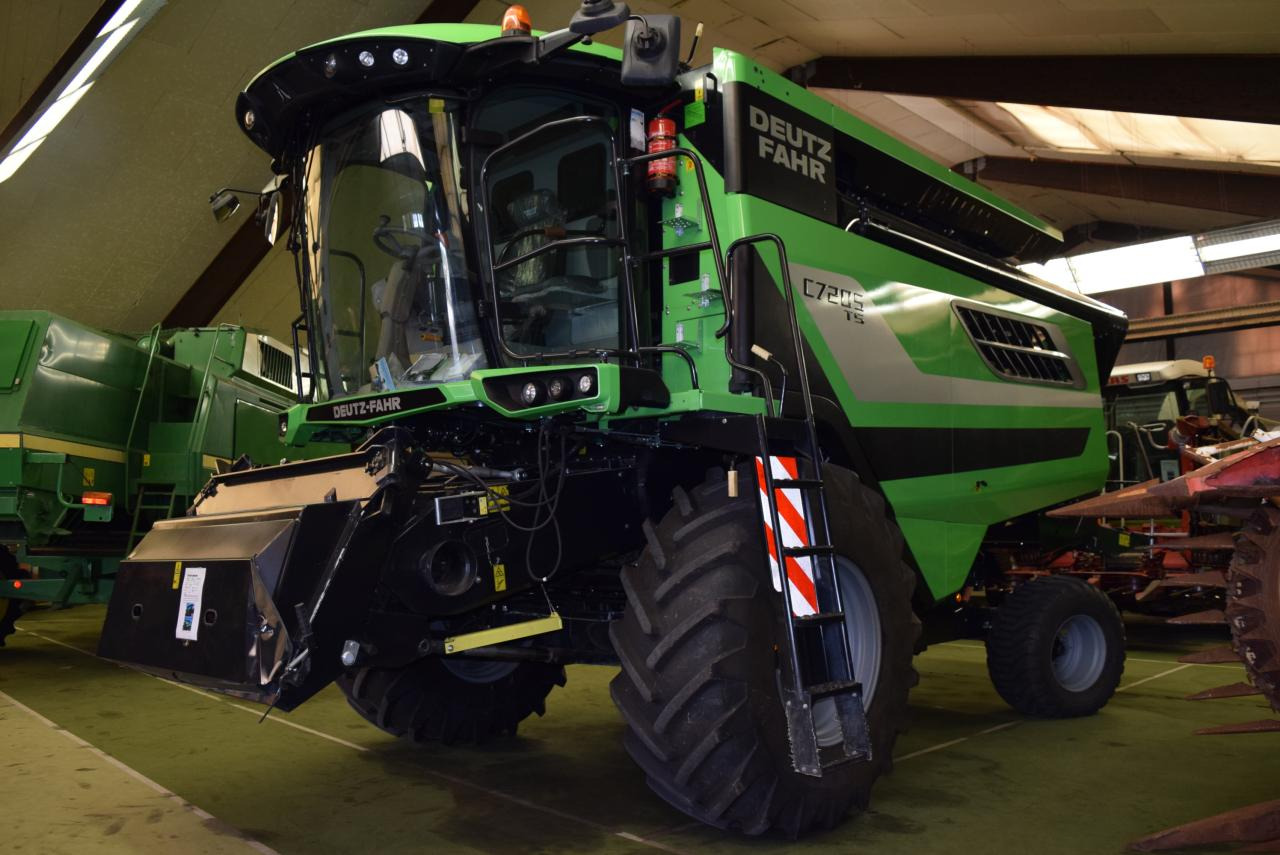 Deutz-Fahr C 7205 TS - Moissonneuse-batteuse: photos 3 Deutz-Fahr C 7205 TS - Moissonneuse-batteuse: photos 3