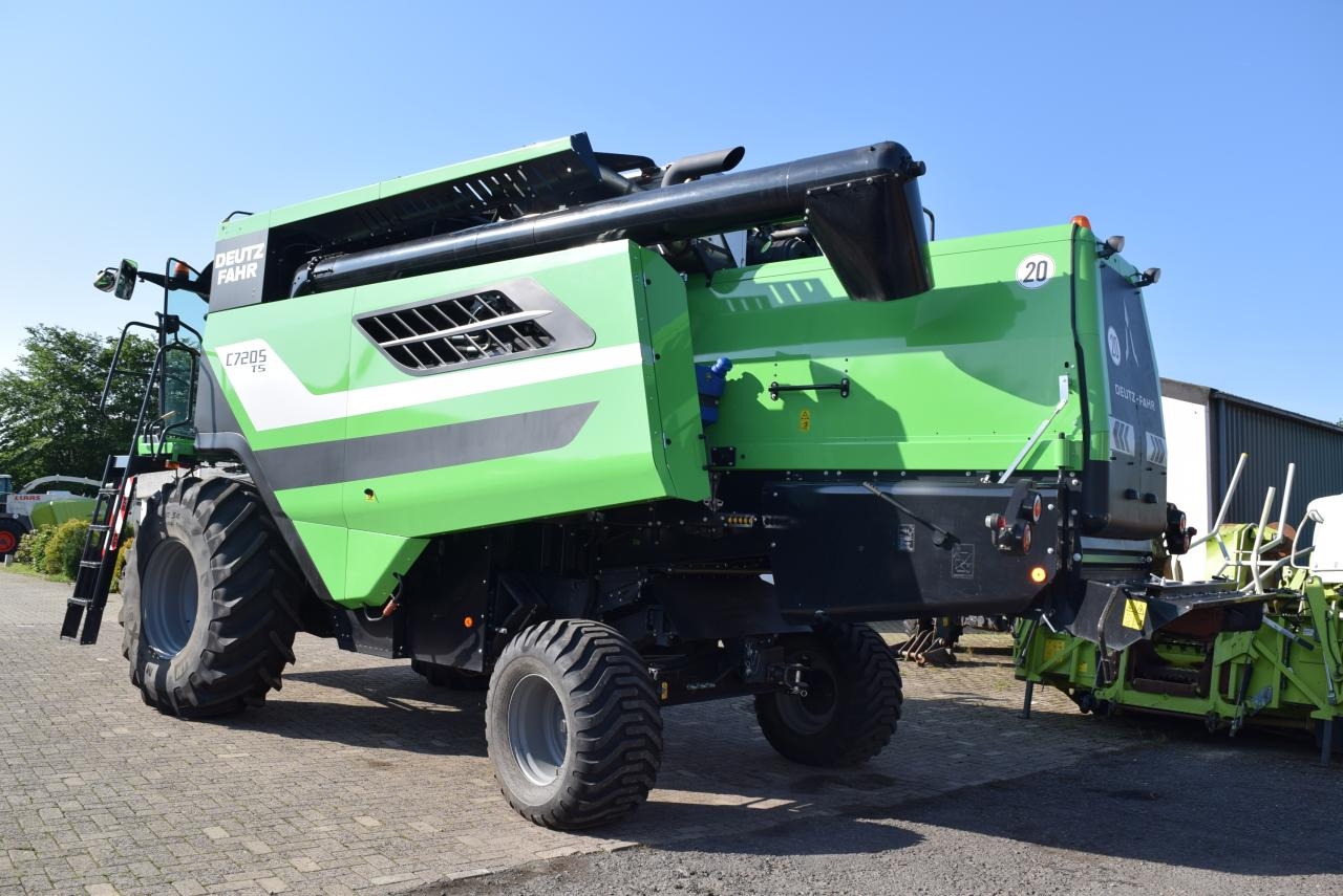 Deutz-Fahr C 7205 TS - Moissonneuse-batteuse: photos 5 Deutz-Fahr C 7205 TS - Moissonneuse-batteuse: photos 5