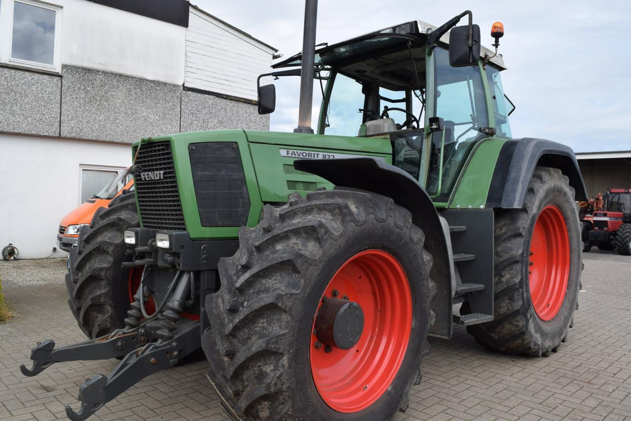 Fendt Favorit 822 - Tracteur agricole: photos 3 Fendt Favorit 822 - Tracteur agricole: photos 3