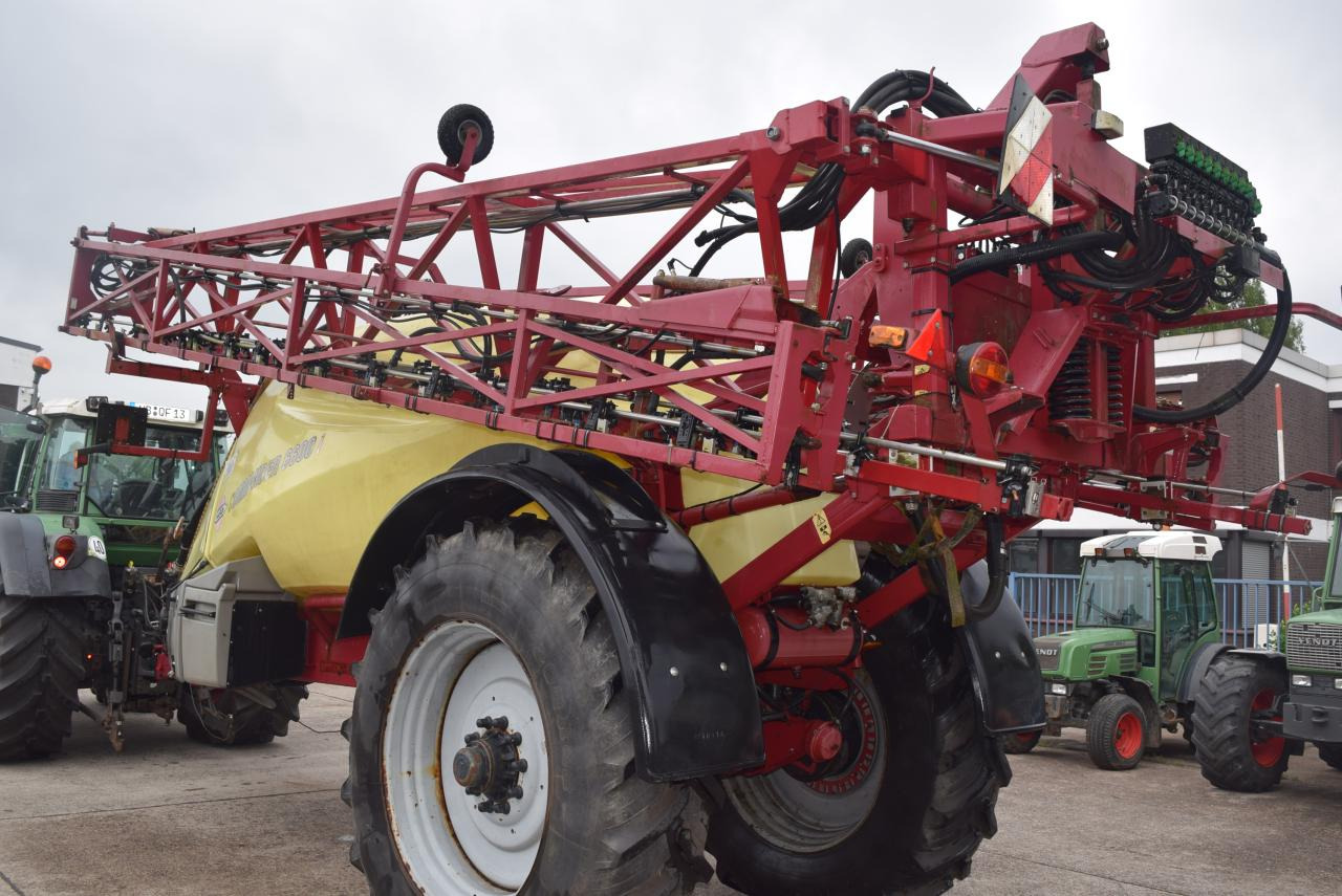 Hardi Commander 6600 i - Pulvérisateur traîné: photos 3 Hardi Commander 6600 i - Pulvérisateur traîné: photos 3