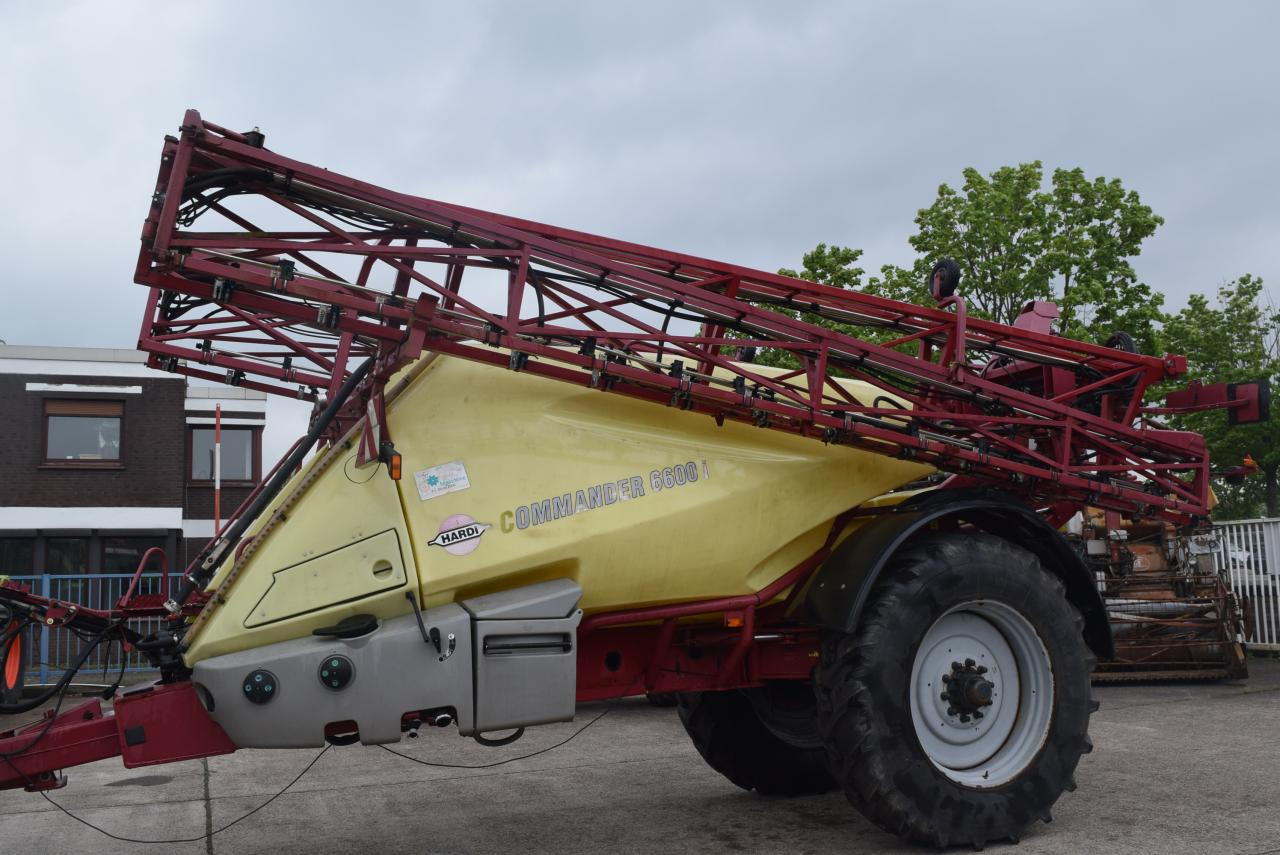 Hardi Commander 6600 i - Pulvérisateur traîné: photos 2 Hardi Commander 6600 i - Pulvérisateur traîné: photos 2