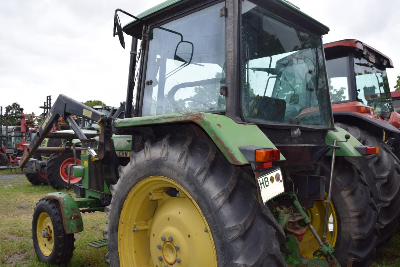 John Deere 1640 - Tracteur agricole: photos 3 John Deere 1640 - Tracteur agricole: photos 3