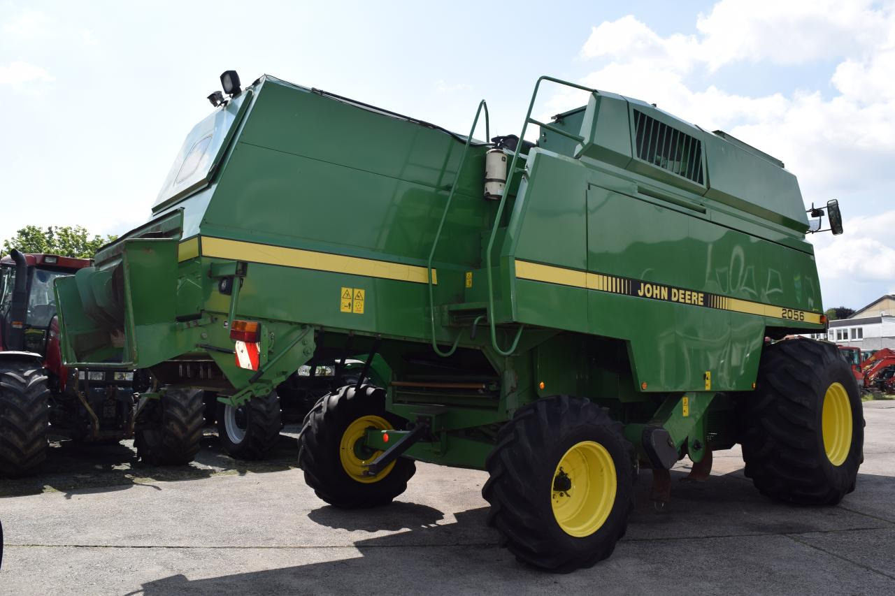 John Deere 2056 - Moissonneuse-batteuse: photos 4 John Deere 2056 - Moissonneuse-batteuse: photos 4