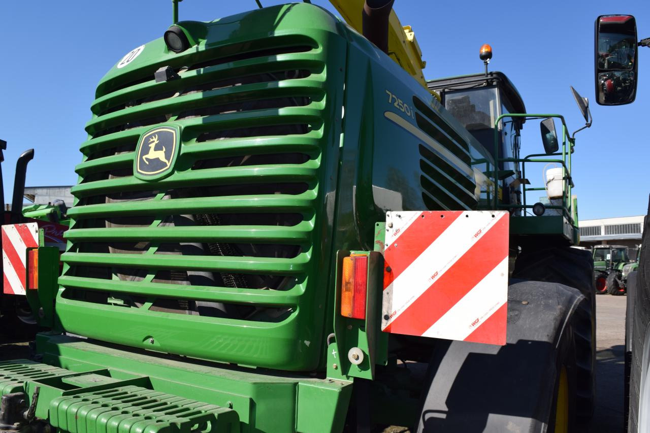 John Deere 7250 i - Ensileuse: photos 5 John Deere 7250 i - Ensileuse: photos 5