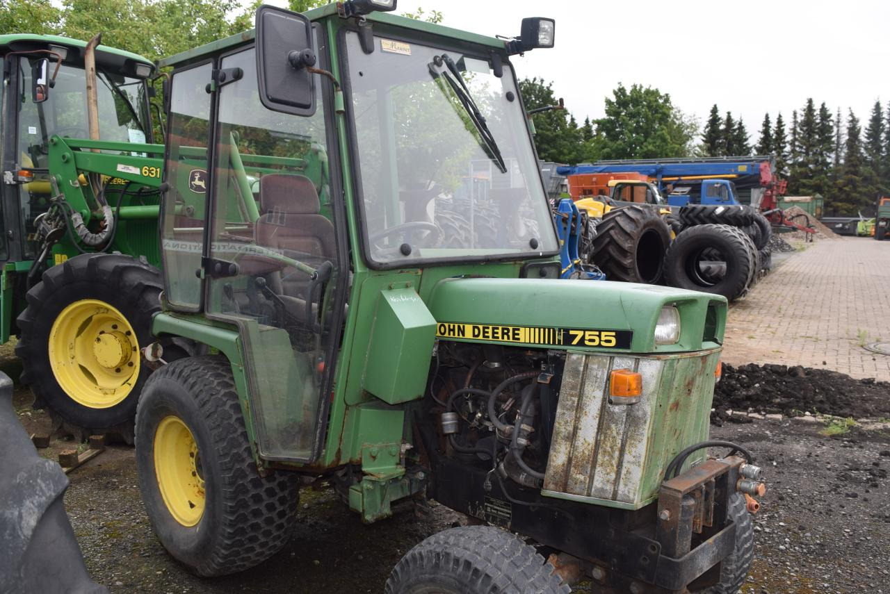John Deere 755 - Tracteur agricole: photos 4 John Deere 755 - Tracteur agricole: photos 4