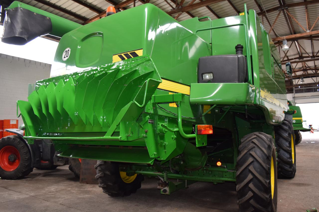 John Deere 9640 WTS - Moissonneuse-batteuse: photos 3 John Deere 9640 WTS - Moissonneuse-batteuse: photos 3