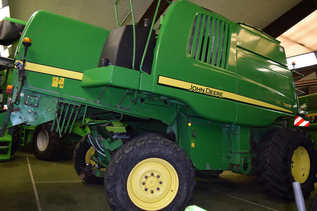 John Deere T 660 HM - Moissonneuse-batteuse: photos 5 John Deere T 660 HM - Moissonneuse-batteuse: photos 5