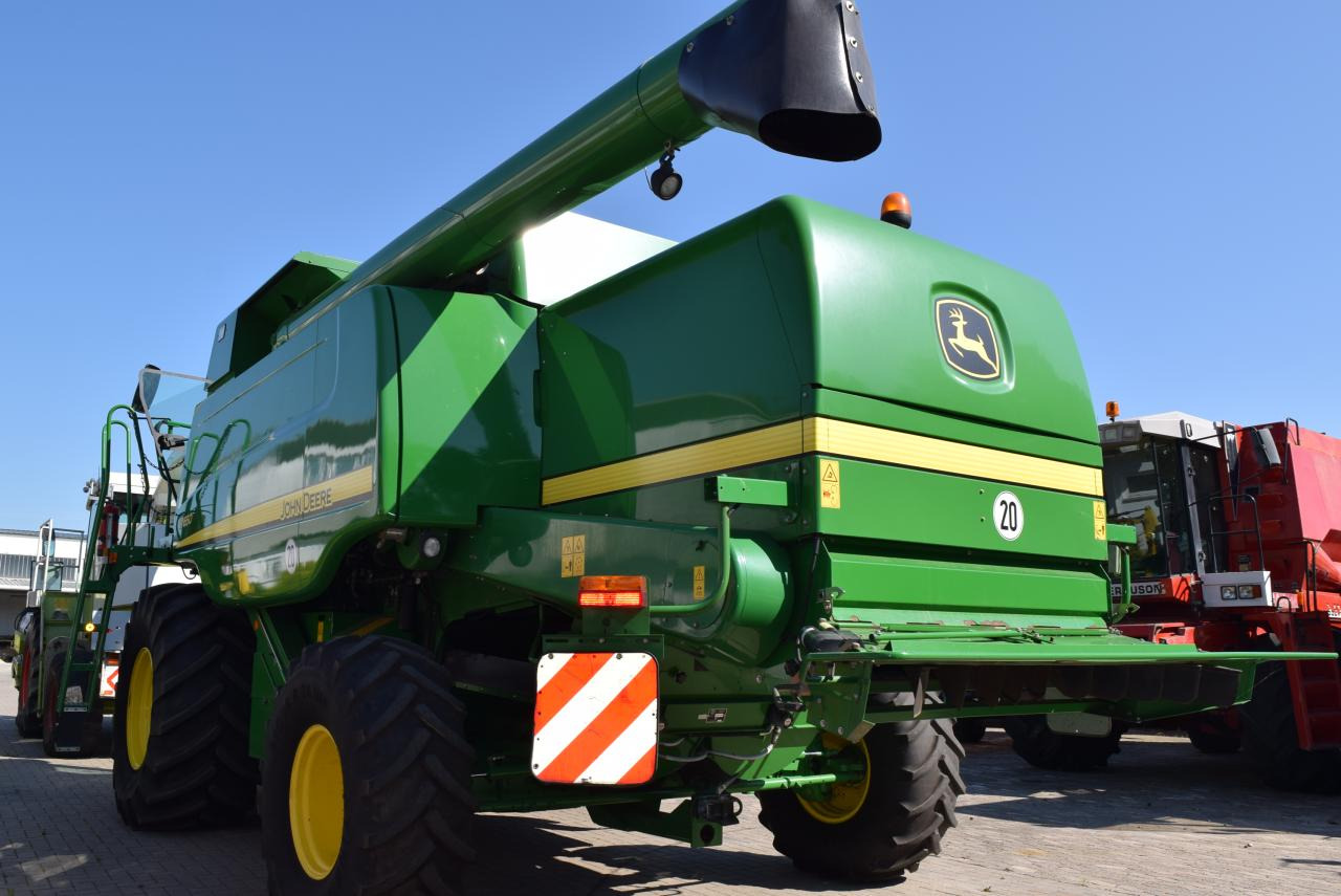 John Deere W 650 - Moissonneuse-batteuse: photos 4 John Deere W 650 - Moissonneuse-batteuse: photos 4