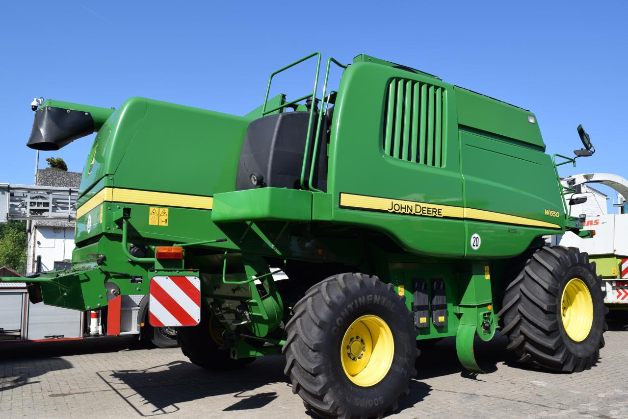 John Deere W 650 - Moissonneuse-batteuse: photos 3 John Deere W 650 - Moissonneuse-batteuse: photos 3