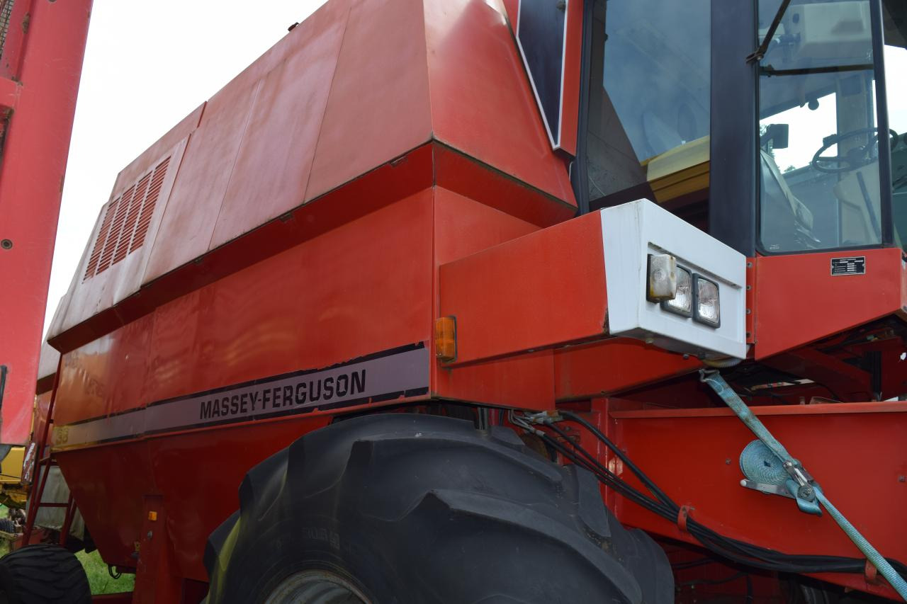 Massey Ferguson MF 38 - Moissonneuse-batteuse: photos 3 Massey Ferguson MF 38 - Moissonneuse-batteuse: photos 3