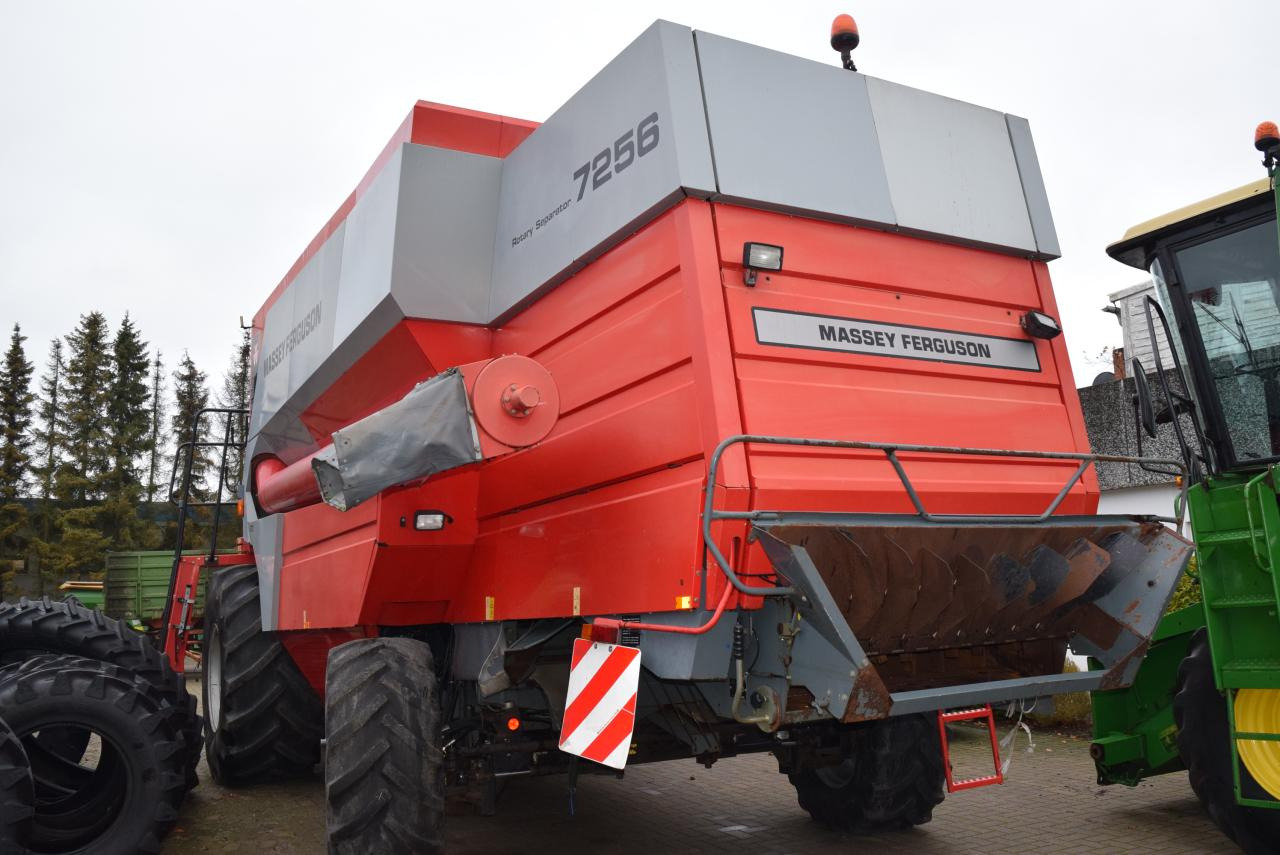 Massey Ferguson MF 7256 - Moissonneuse-batteuse: photos 3 Massey Ferguson MF 7256 - Moissonneuse-batteuse: photos 3