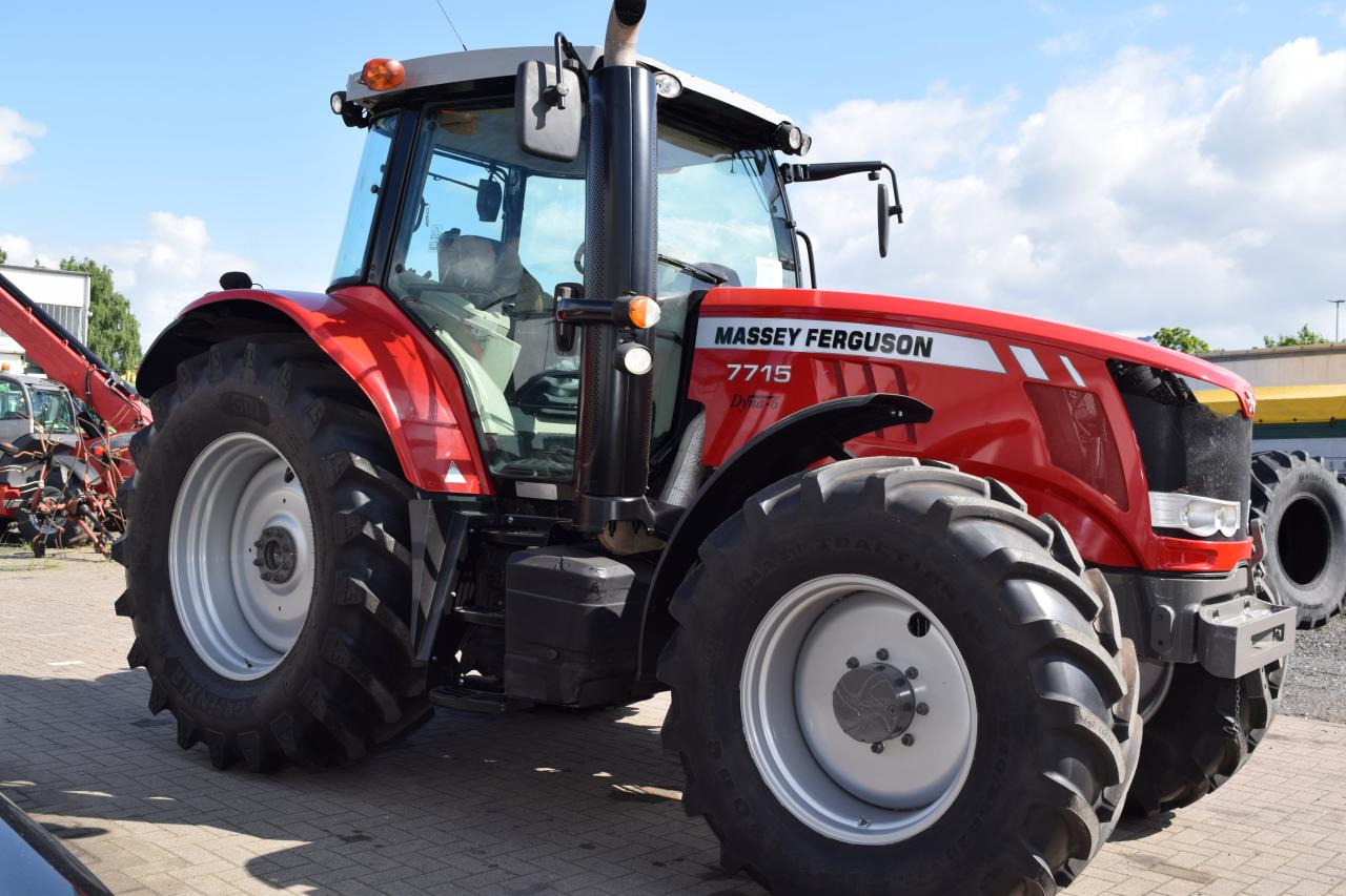 Massey Ferguson MF 7715 Dyna-6 - Tracteur agricole: photos 1 Massey Ferguson MF 7715 Dyna-6 - Tracteur agricole: photos 1