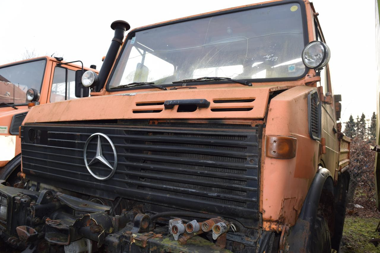 Mercedes-Benz Unimog U1200 - Tracteur agricole: photos 2 Mercedes-Benz Unimog U1200 - Tracteur agricole: photos 2
