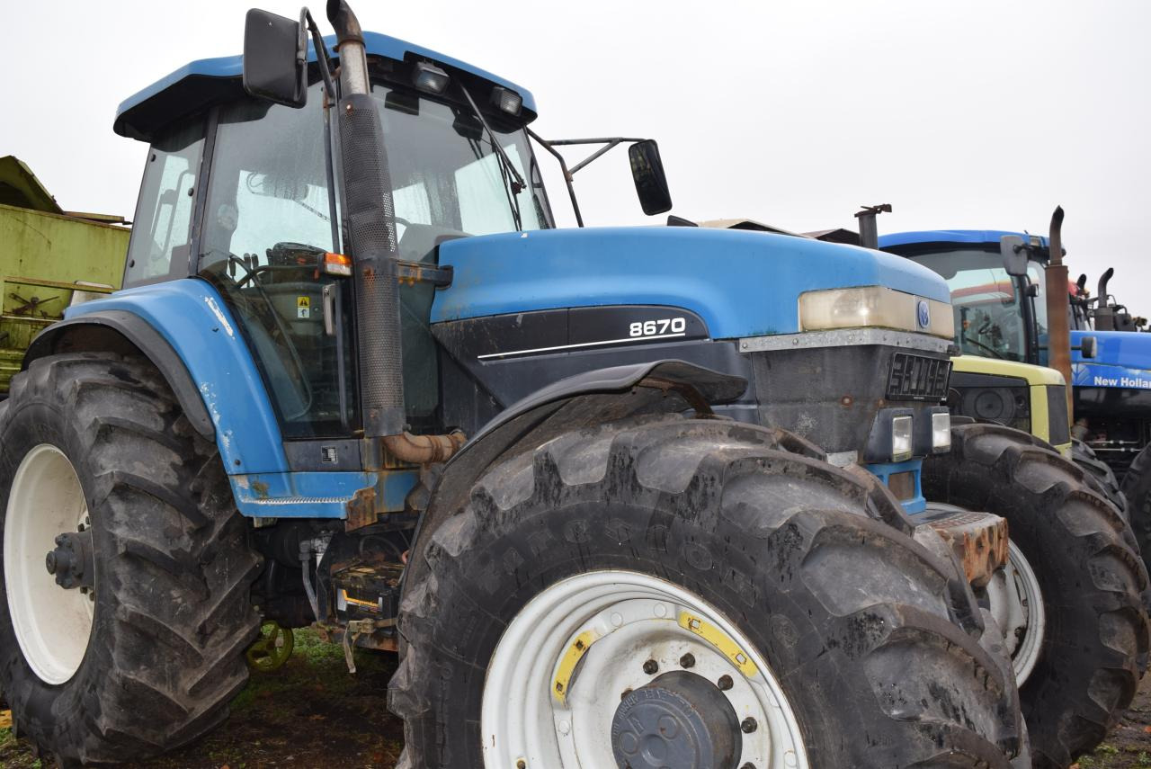 New Holland 8670 TA - Tracteur agricole: photos 2 New Holland 8670 TA - Tracteur agricole: photos 2
