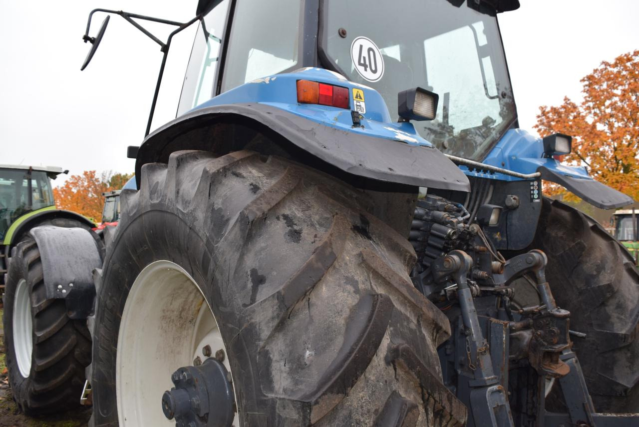 New Holland 8670 TA - Tracteur agricole: photos 5 New Holland 8670 TA - Tracteur agricole: photos 5