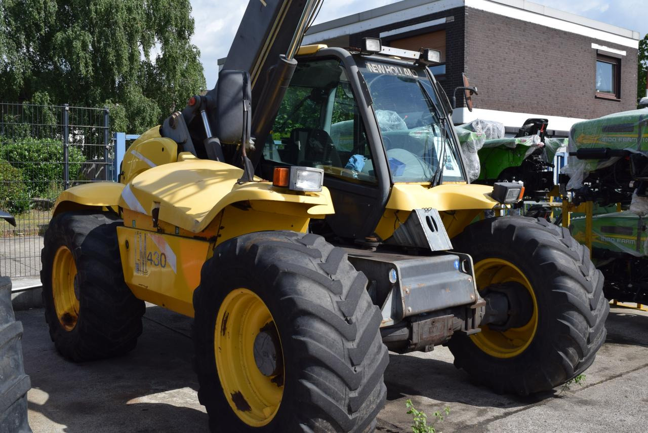 New Holland LM 430 - Chariot télescopique: photos 2 New Holland LM 430 - Chariot télescopique: photos 2