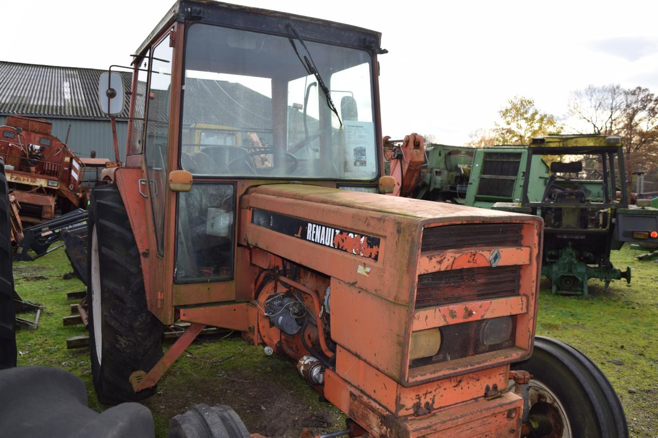 Renault 651 - Tracteur agricole: photos 1 Renault 651 - Tracteur agricole: photos 1