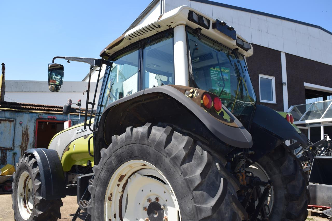 Valtra T120 - Tracteur agricole: photos 5 Valtra T120 - Tracteur agricole: photos 5