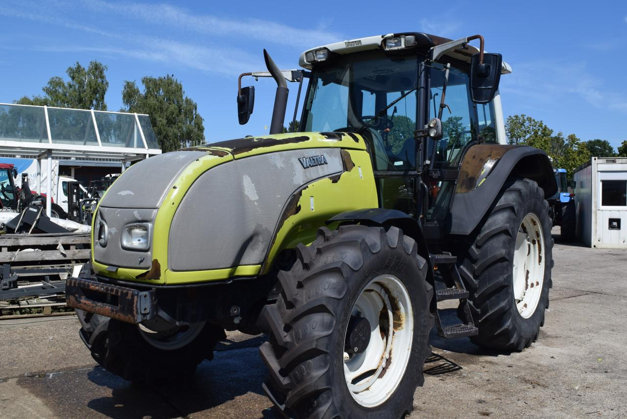 Valtra T120 - Tracteur agricole: photos 4 Valtra T120 - Tracteur agricole: photos 4