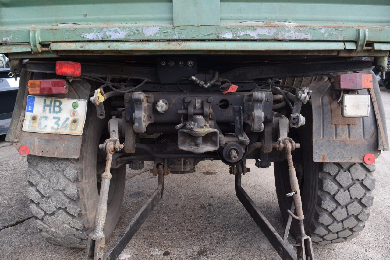 Mercedes-Benz Unimog U 1200 - Véhicule de voirie/ Spécial: photos 5 Mercedes-Benz Unimog U 1200 - Véhicule de voirie/ Spécial: photos 5