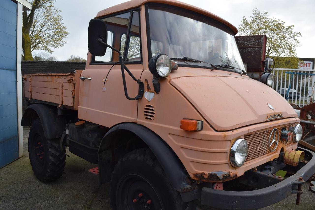 Mercedes-Benz Unimog U421 - Véhicule de voirie/ Spécial: photos 1 Mercedes-Benz Unimog U421 - Véhicule de voirie/ Spécial: photos 1