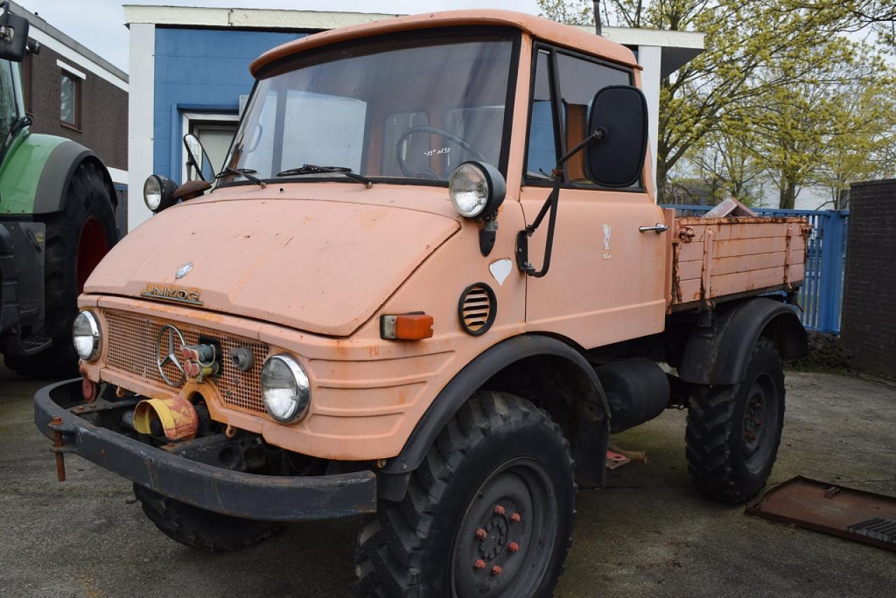 Mercedes-Benz Unimog U421 - Véhicule de voirie/ Spécial: photos 2 Mercedes-Benz Unimog U421 - Véhicule de voirie/ Spécial: photos 2