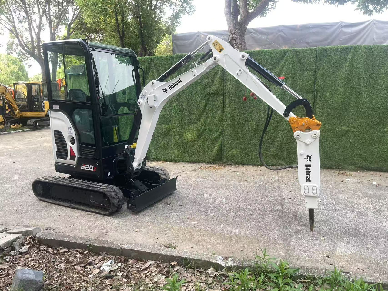 BOBCAT E20Z - Mini pelle: photos 4 BOBCAT E20Z - Mini pelle: photos 4