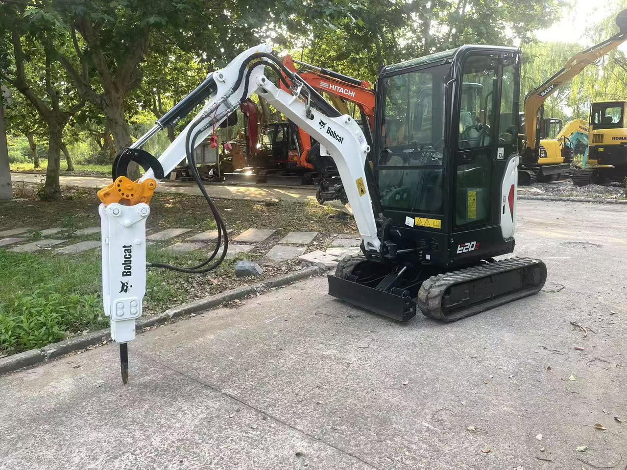 Bobcat E20Z - Mini pelle: photos 1 Bobcat E20Z - Mini pelle: photos 1