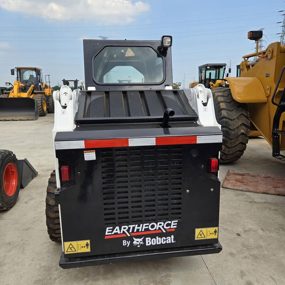 Bobcat S18 - Mini chargeuse: photos 1 Bobcat S18 - Mini chargeuse: photos 1