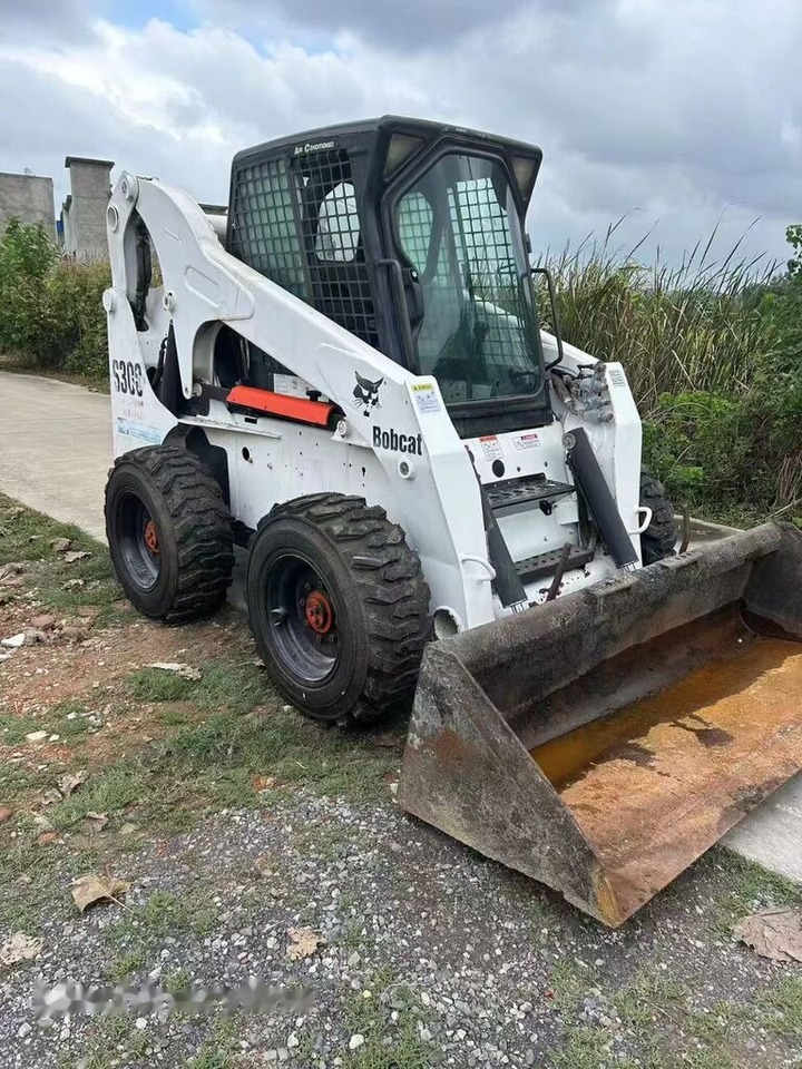 Bobcat S300 - Mini chargeuse: photos 4 Bobcat S300 - Mini chargeuse: photos 4