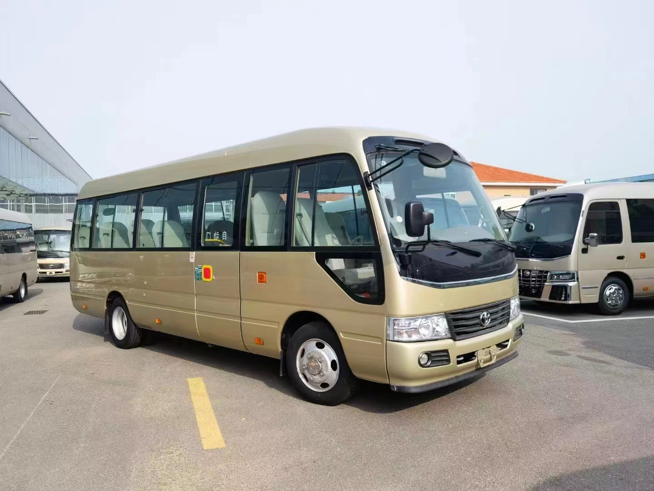 TOYOTA COASTER - Bus: photos 1 TOYOTA COASTER - Bus: photos 1