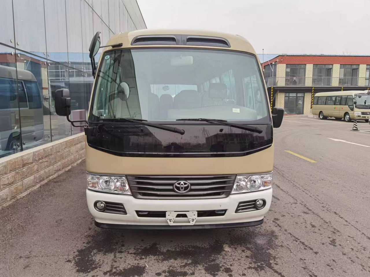 TOYOTA COASTER - Bus: photos 2 TOYOTA COASTER - Bus: photos 2