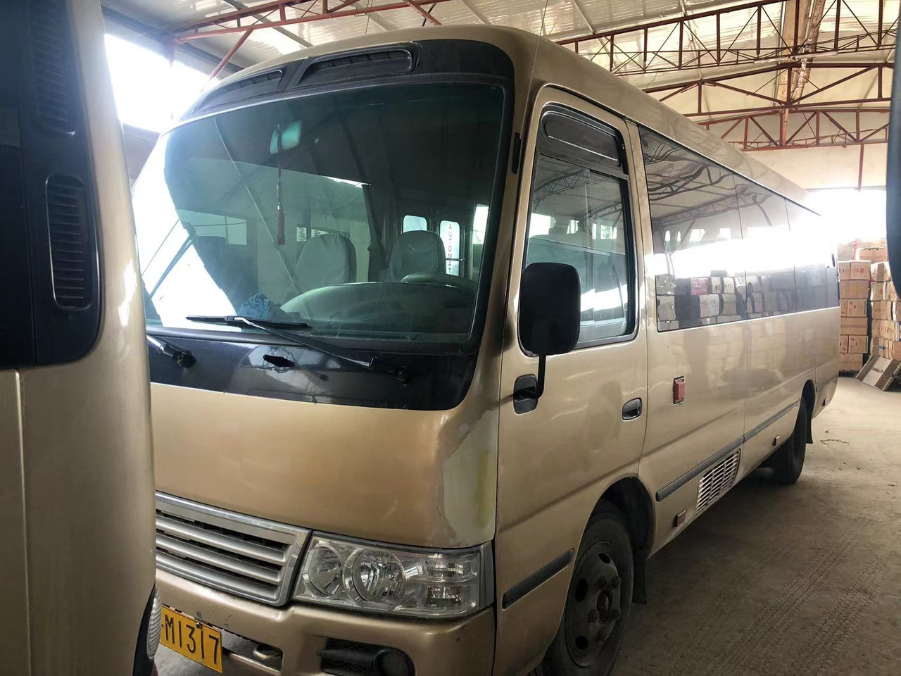 TOYOTA - Bus: photos 3 TOYOTA - Bus: photos 3