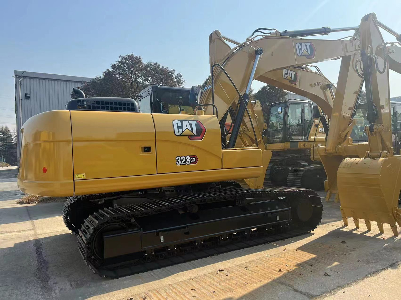 CAT 323GX - Pelle sur chenille: photos 5 CAT 323GX - Pelle sur chenille: photos 5