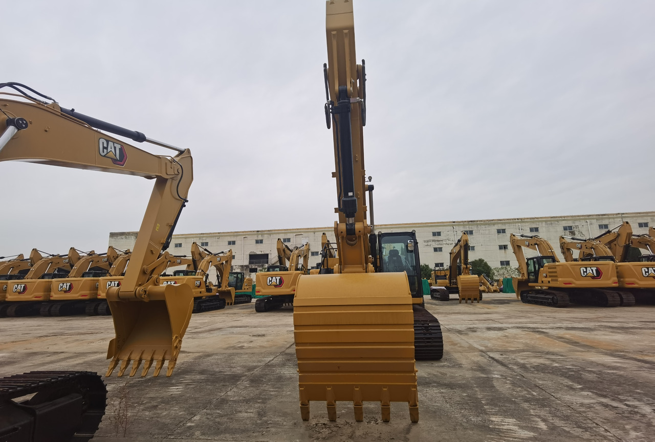 CAT 330GC - Pelle sur chenille: photos 3 CAT 330GC - Pelle sur chenille: photos 3